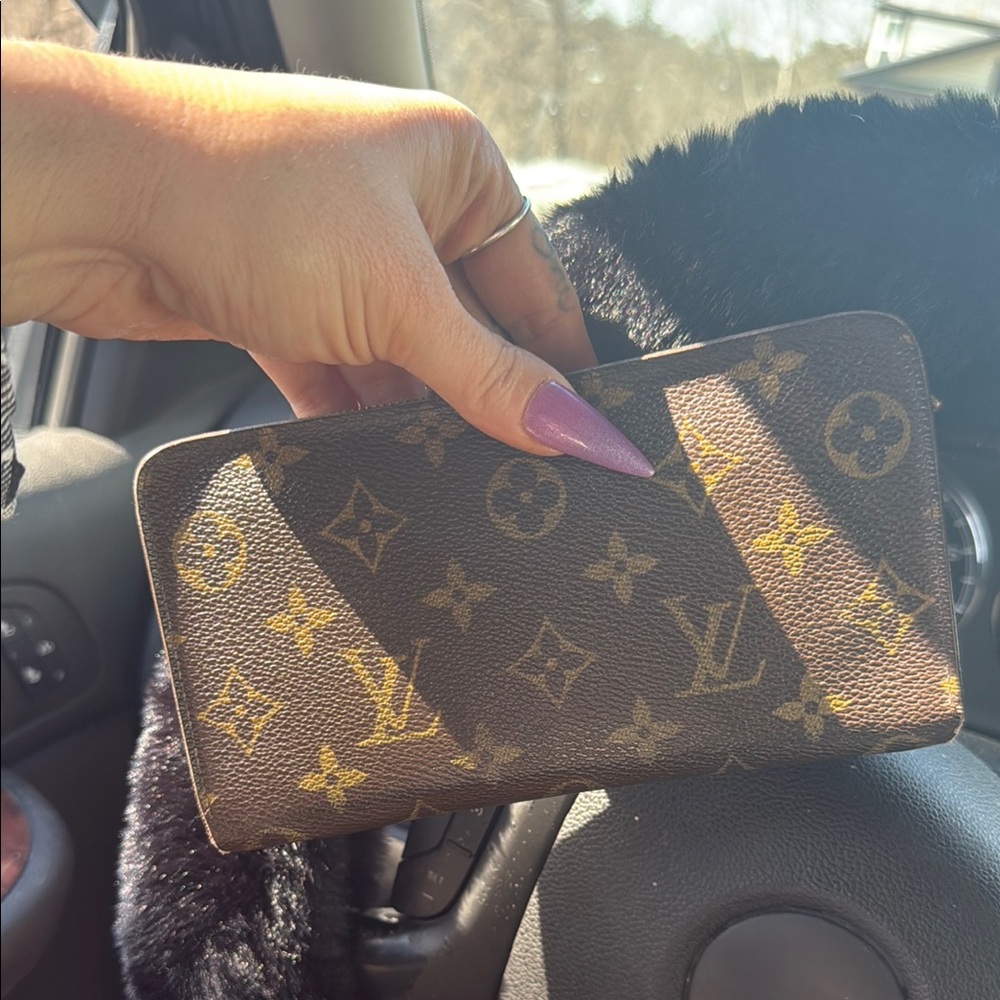 Louis Vuitton Brown Monogram Wallet - Picture 1 of 11